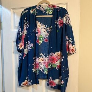 DAVI & DANI Floral Print Kimono